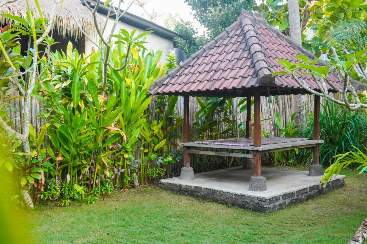 Pemuntalan Guesthouse Nusa Lembongan  Exterior photo