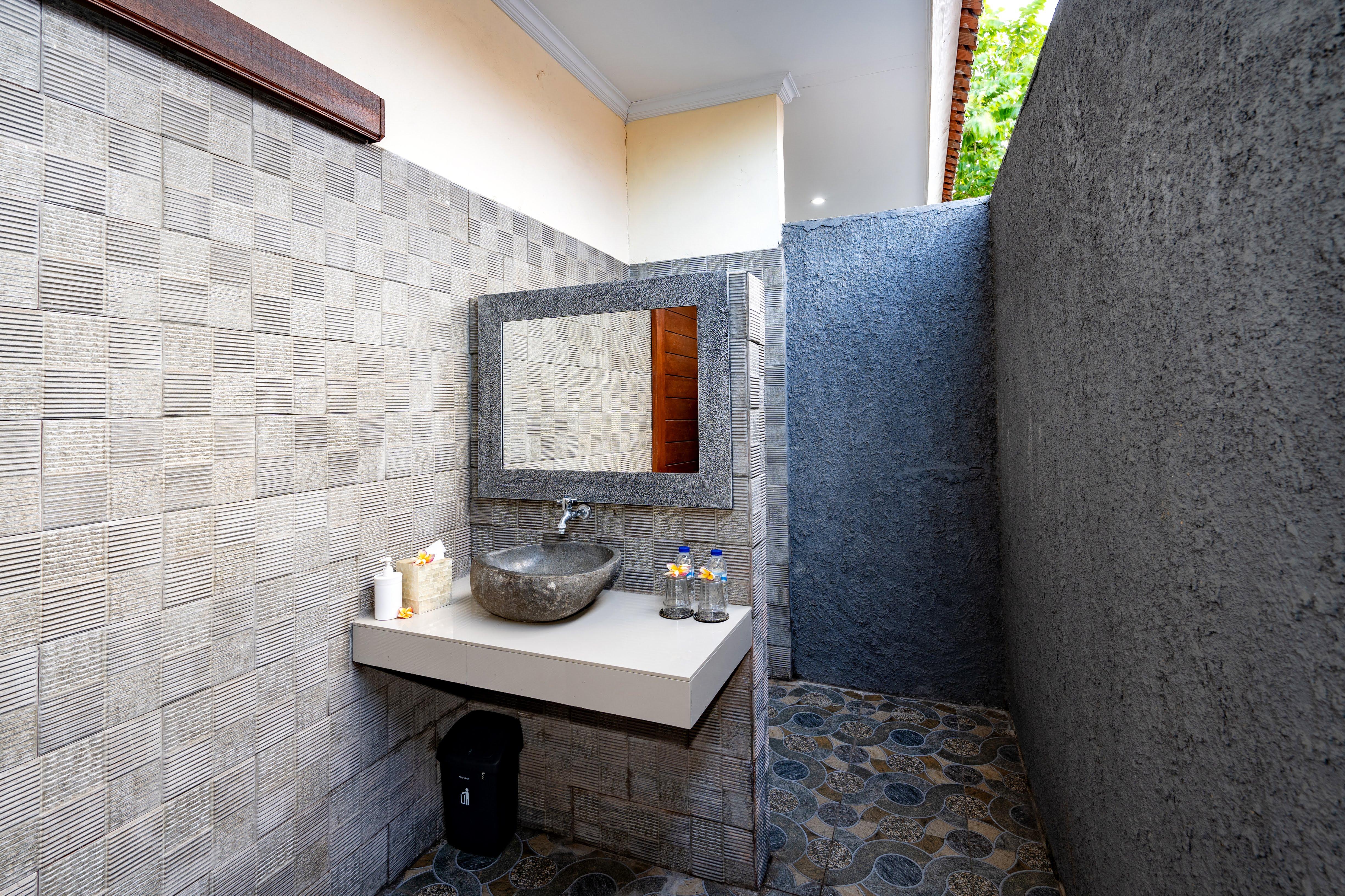 Pemuntalan Guesthouse Nusa Lembongan  Exterior photo