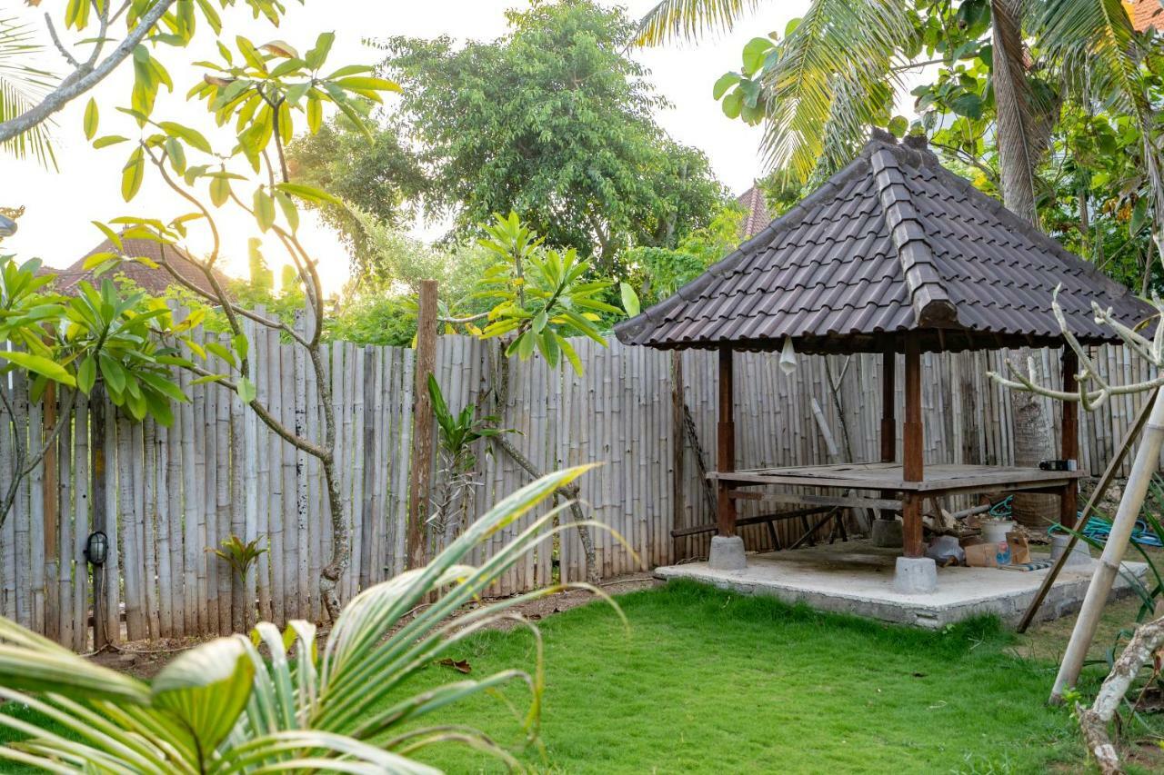 Pemuntalan Guesthouse Nusa Lembongan  Exterior photo
