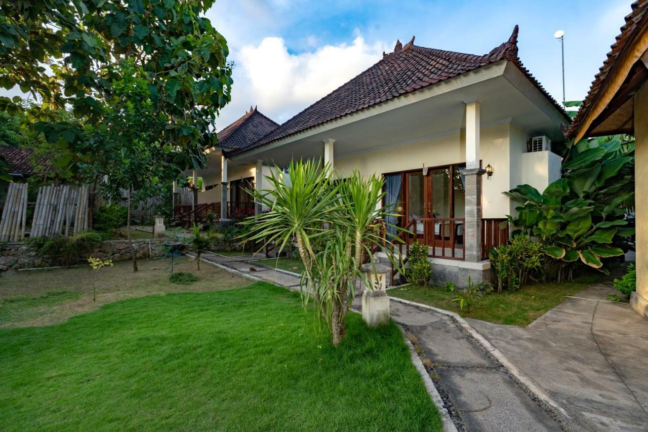 Pemuntalan Guesthouse Nusa Lembongan  Exterior photo